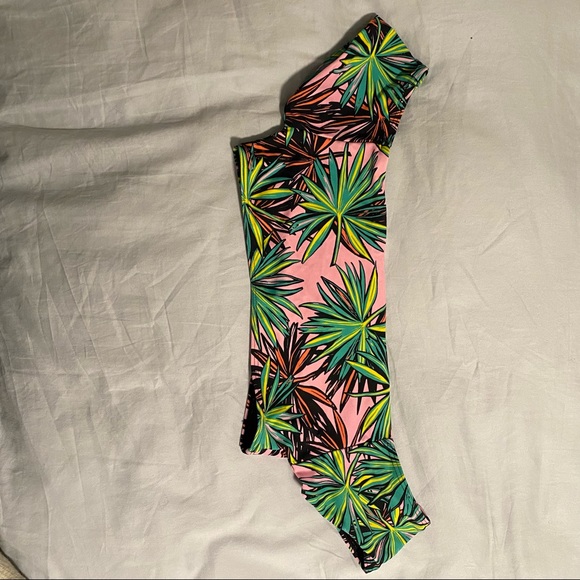 Kendall + Kylie palm print Bardot bikini top and pant, NWOT, Size 12/10 🌊 - Picture 9 of 12